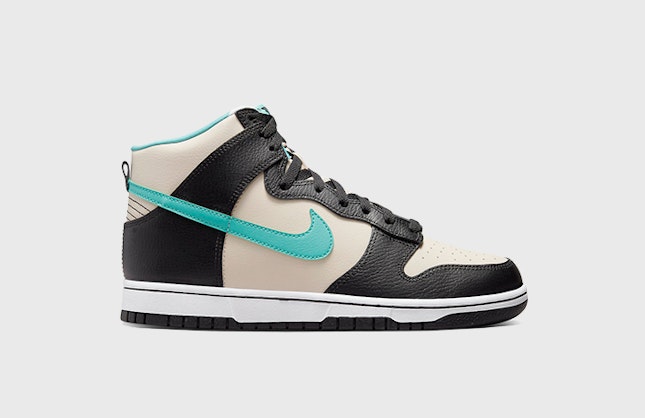 Nike Dunk High EMB "Basketball Courts"