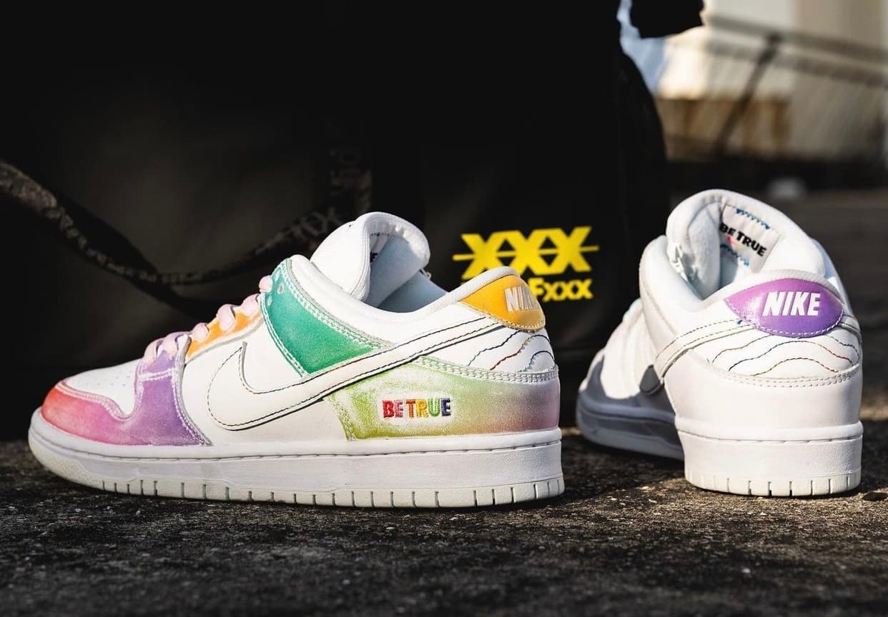 Nike Dunk Low "Be True" 