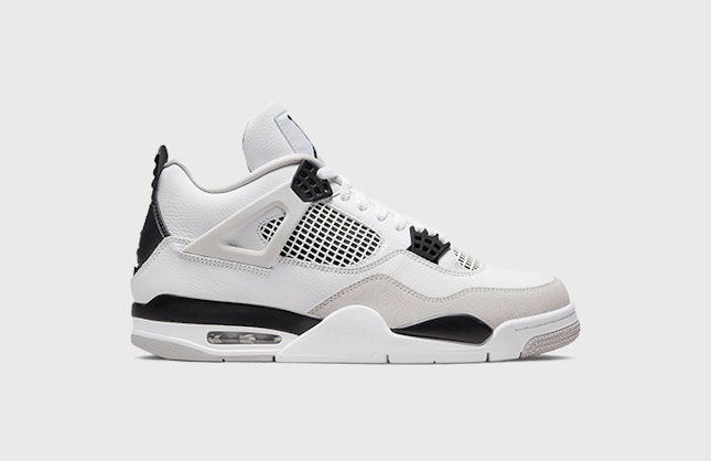 Air Jordan 4 Retro "Military Black"