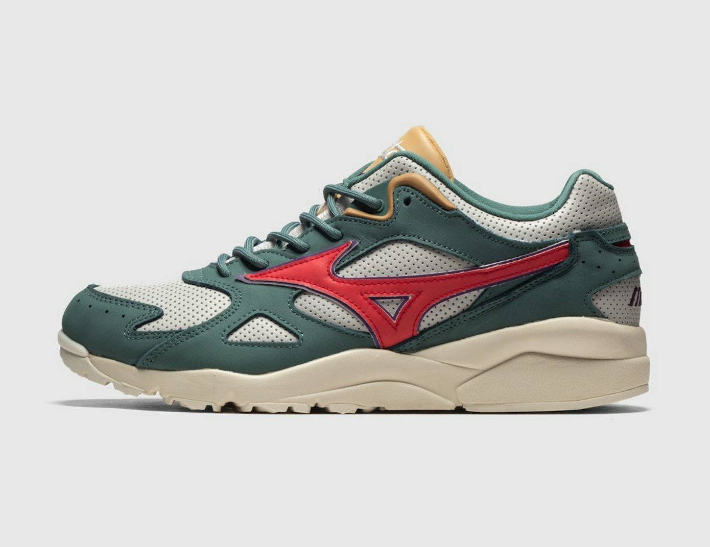 Patta x Mizuno Sky Medal "Green"