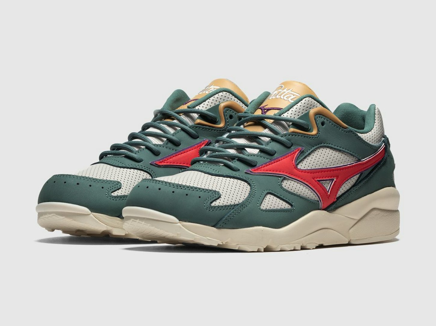 Patta x Mizuno Sky Medal "Green"