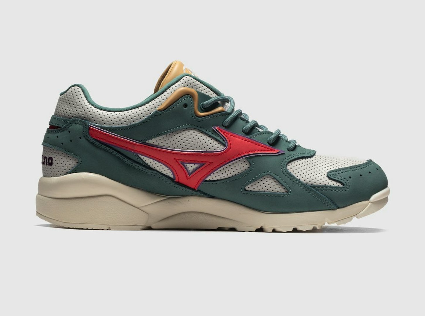 Patta x Mizuno Sky Medal "Green"