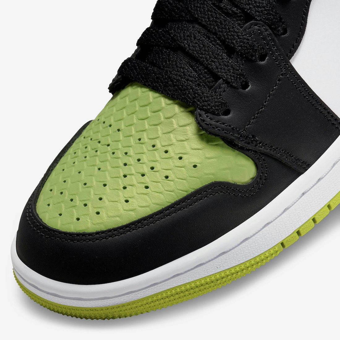 Air Jordan 1 Low "Vivid Snakeskin"