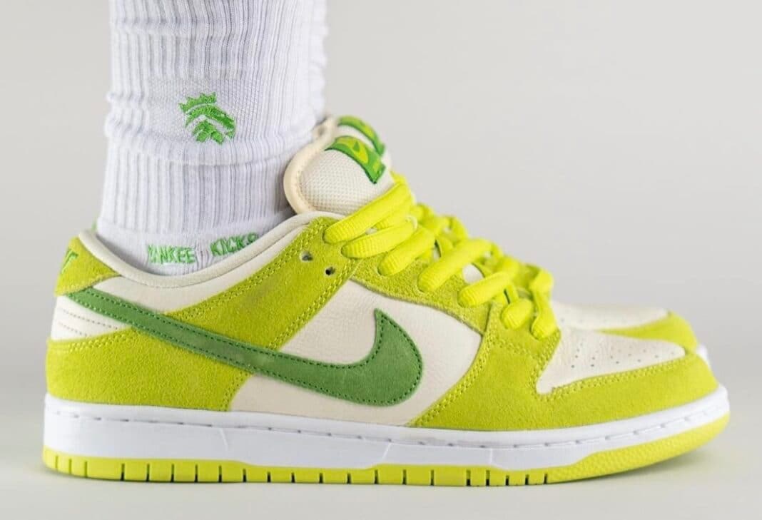 Nike SB Dunk Low  "Green Apple"