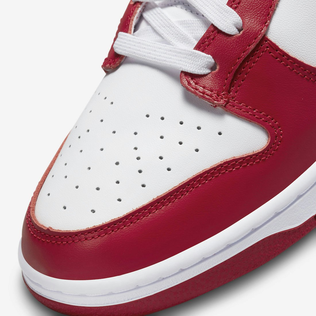 Nike Dunk Low "Gym Red"