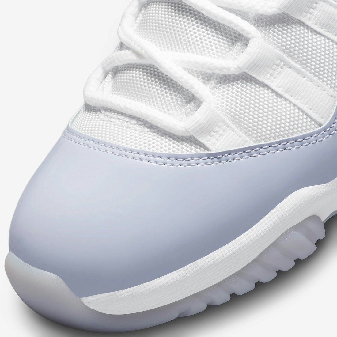 Air Jordan 11 Low "Pure Violet"