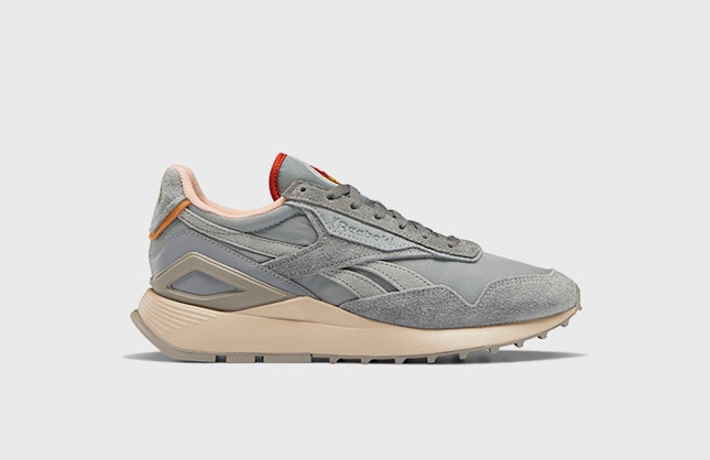 Looney Tunes x Reebok Classic Legacy AZ "Bugs Bunny"