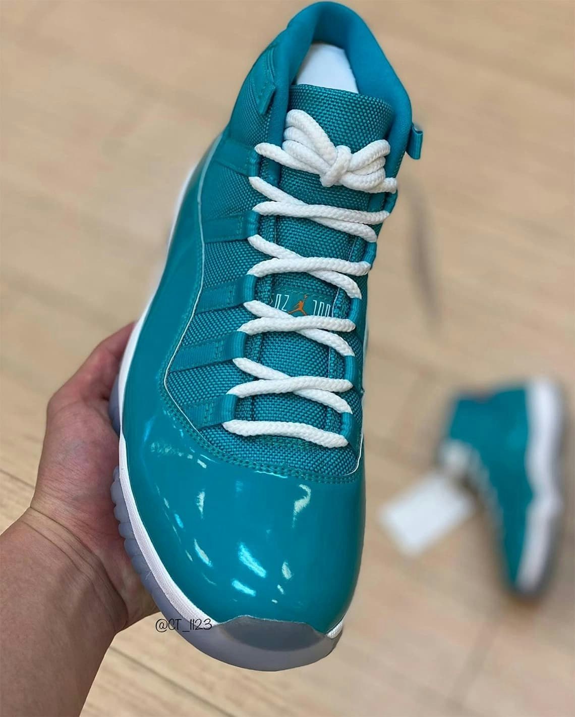 Air Jordan 11 "Miami" Sample