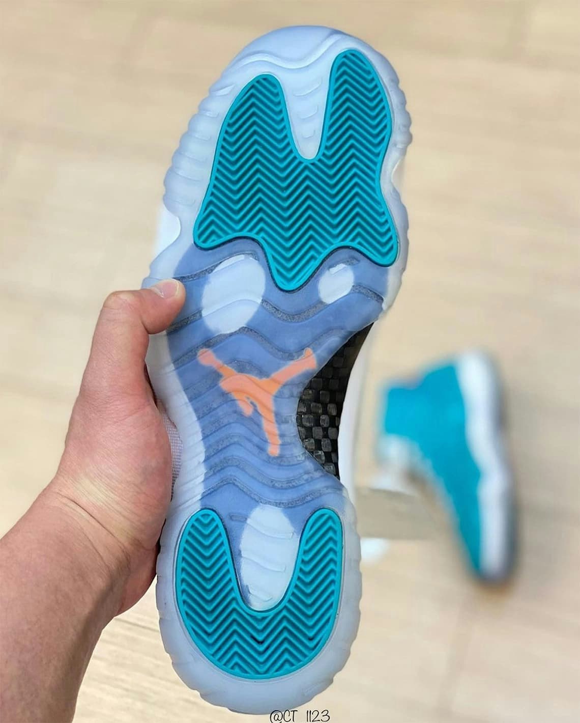 Air Jordan 11 "Miami" Sample