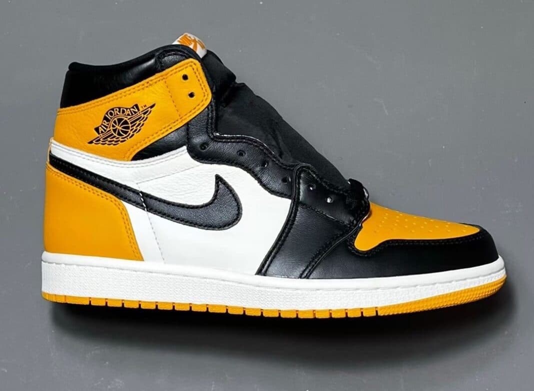 Air Jordan 1 Retro High "Yellow Toe" 