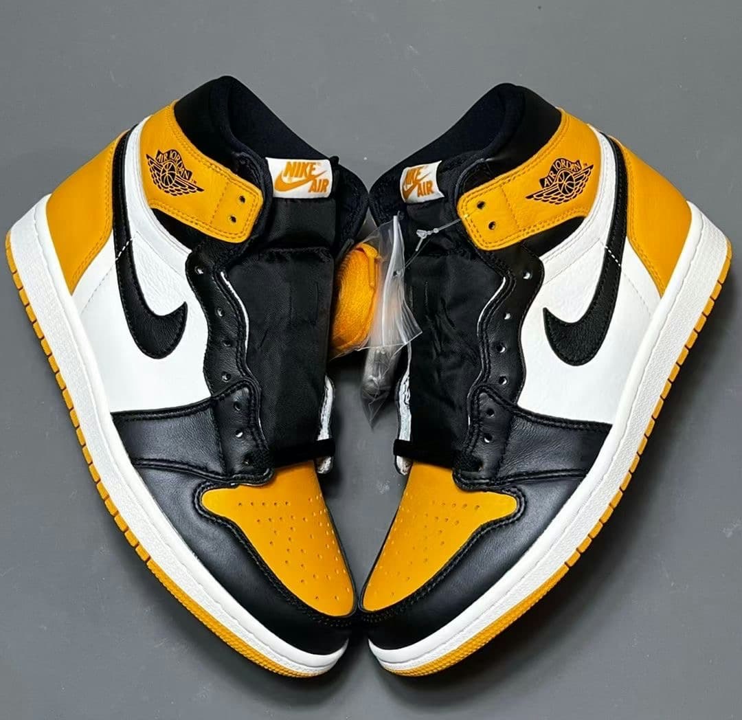 Air Jordan 1 Retro High "Yellow Toe" 