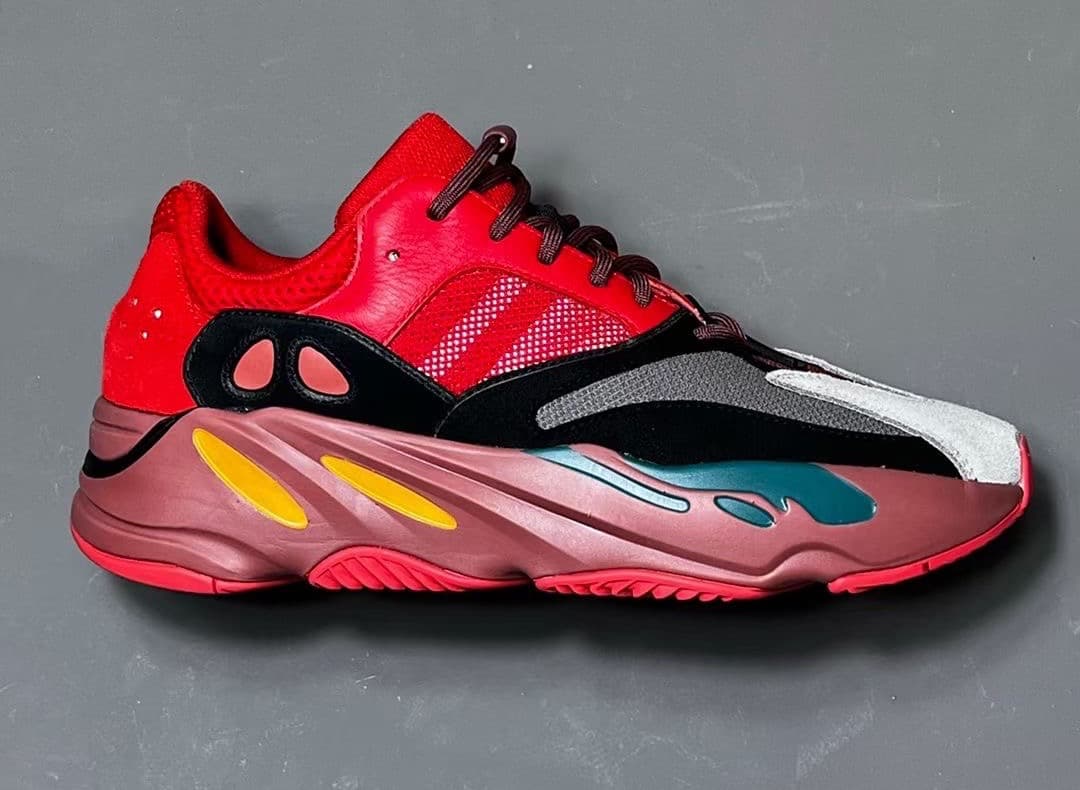 Black red yeezy 700 clearance