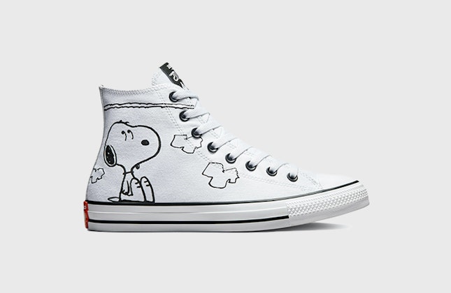 Peanuts x Converse Chuck Taylor All Star "Snoopy" Peanuts x Converse Chuck Taylor All Star "Snoopy"