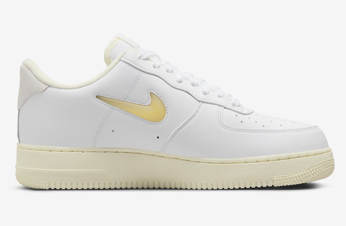 Nike Air Force 1 Low "Pale Vanilla"