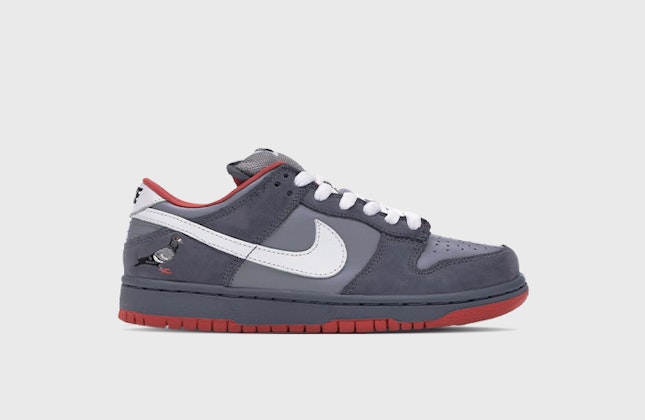 Jeff Staple x Nike SB Dunk Low "NYC Pigeon" Jeff Staple x Nike SB Dunk Low "NYC Pigeon"