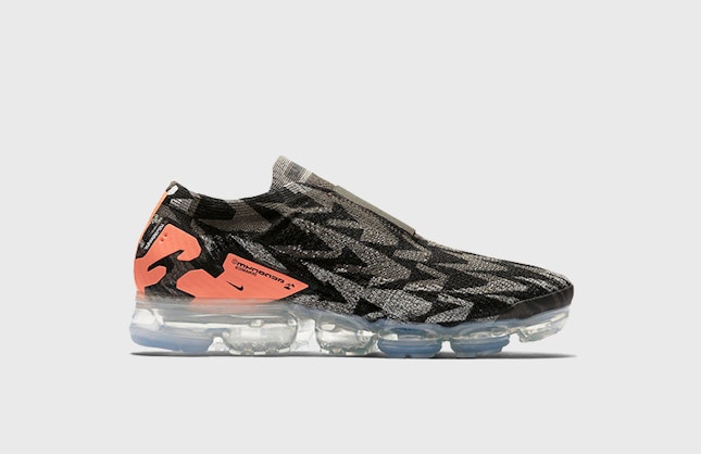 Acronym x Nike Air VaporMax Moc 2 "Dark Stucco"