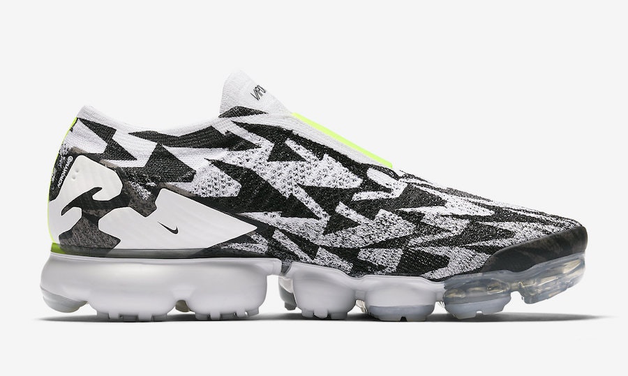 Acronym x Nike Air VaporMax Moc 2 "Light Bone"
