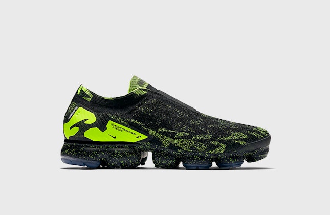 Acronym x Nike Air VaporMax Moc 2 "Black Volt" Acronym x Nike Air VaporMax Moc 2 "Black Volt"