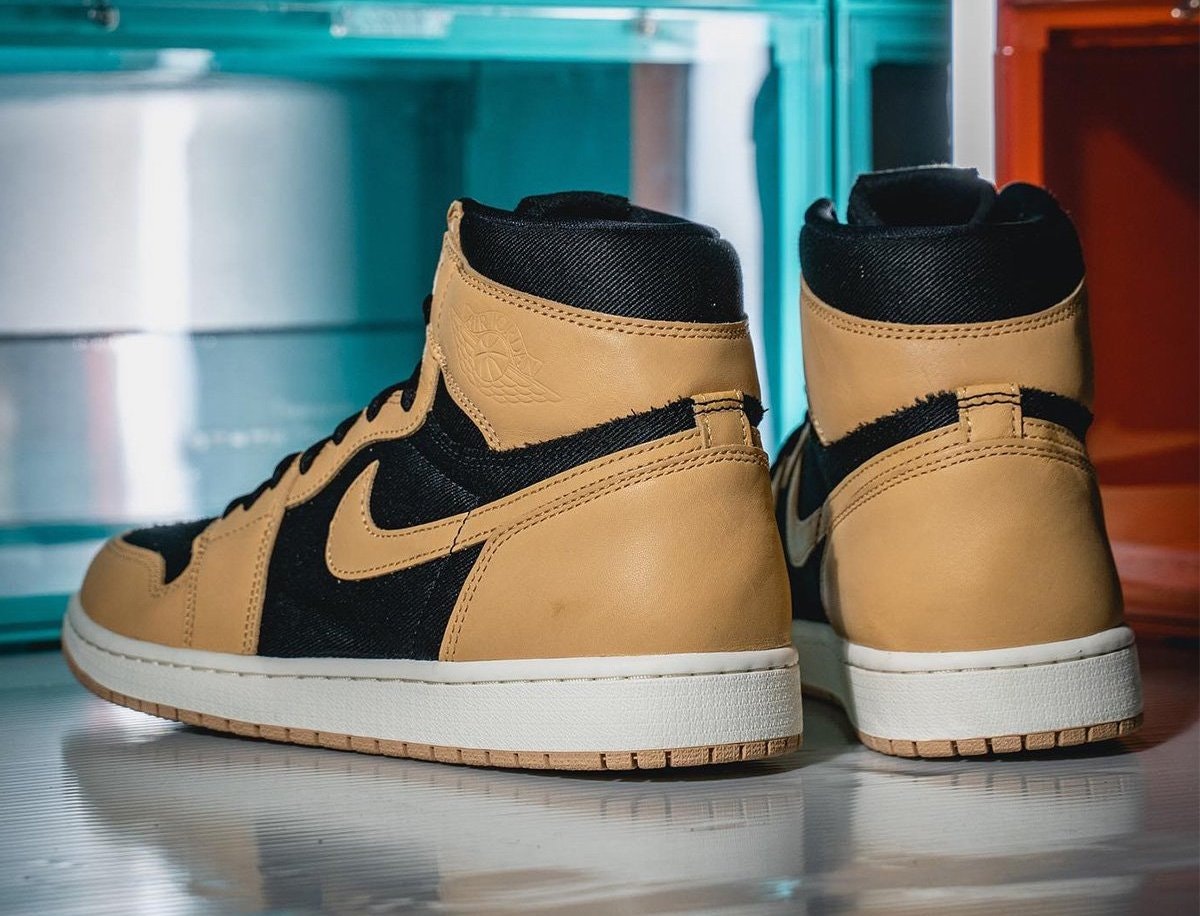 Air Jordan 1 High OG “Heirloom”