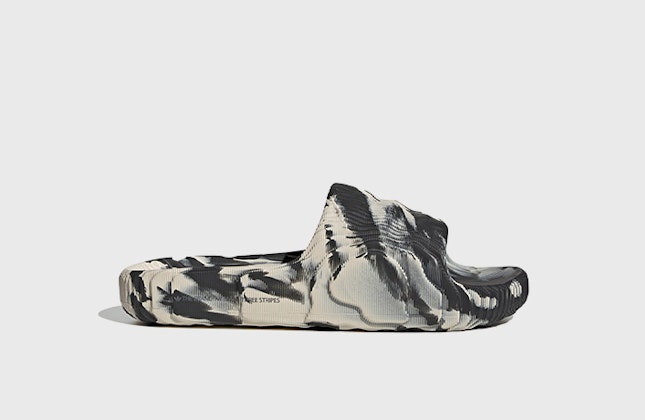 adidas Adilette 22 "MX Carbon" adidas Adilette 22 "MX Carbon"