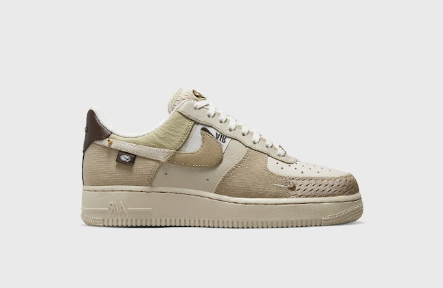 Nike Air Force 1 Low "Gold Bling" Nike Air Force 1 Low "Gold Bling"