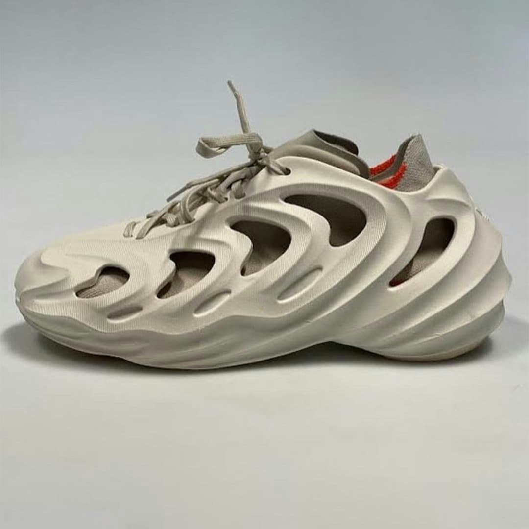 adidas YEEZY Foam Runner V2