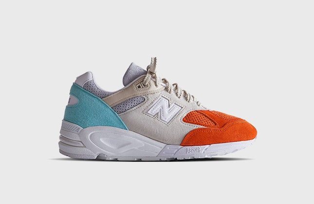 Ronnie Fieg x New Balance 990v2 "Cyclades" Ronnie Fieg x New Balance 990v2 "Cyclades"