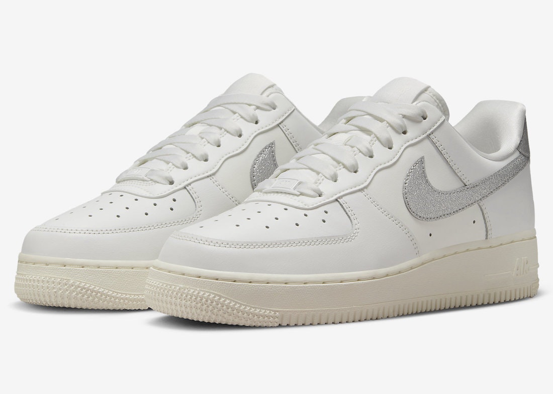 Nike Air Force 1 Low “Silver Swoosh”