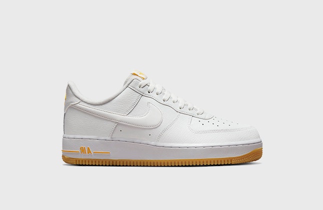 Nike Air Force 1 Low "Yellow Gum" Nike Air Force 1 Low "Yellow Gum"