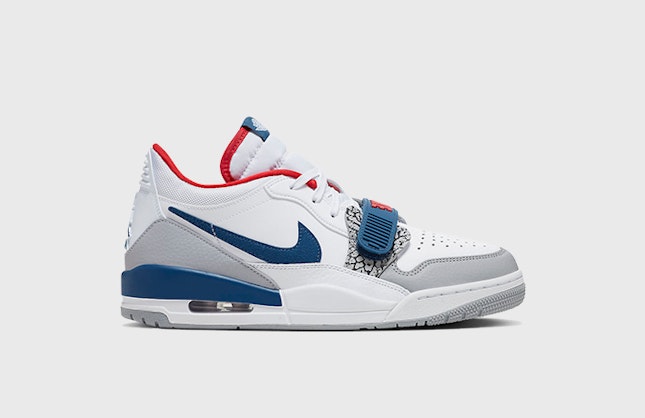 Jordan Legacy 312 Low "True Blue"