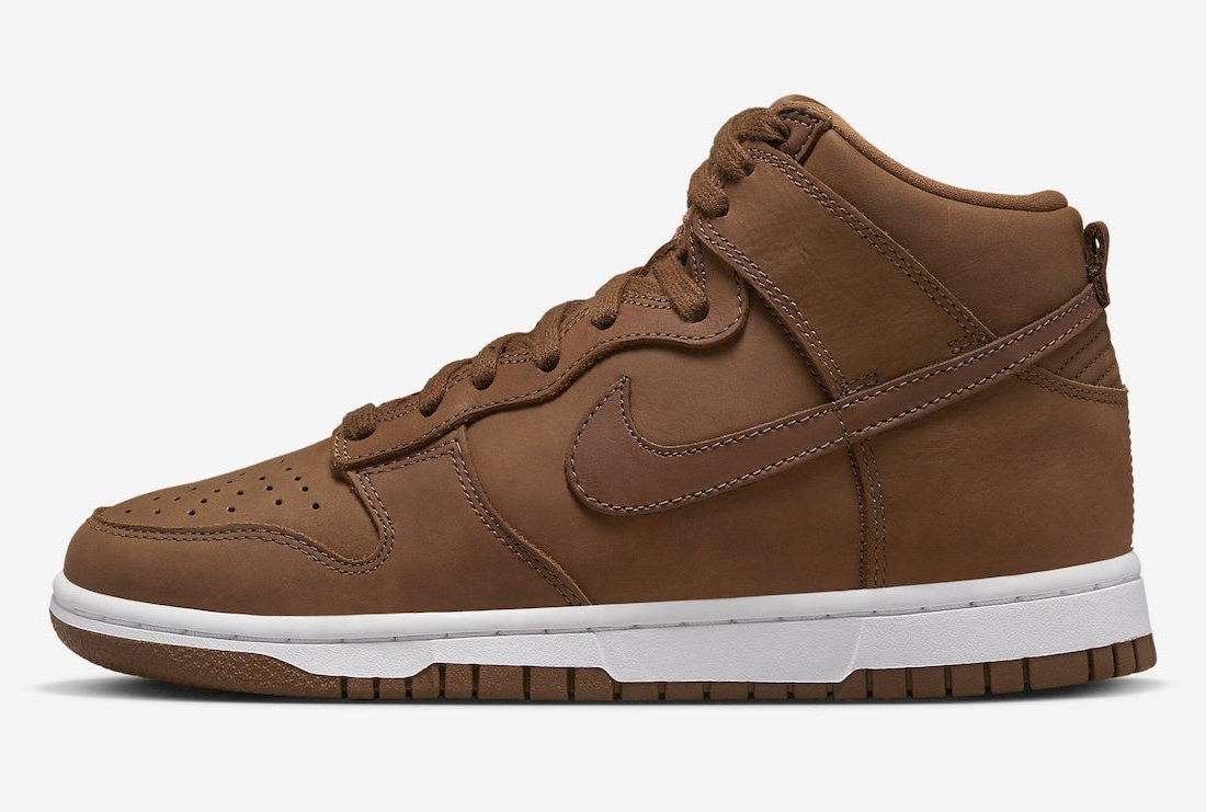 Nike Dunk High "Chocolate"