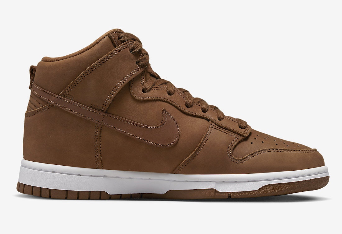 Nike Dunk High "Chocolate"