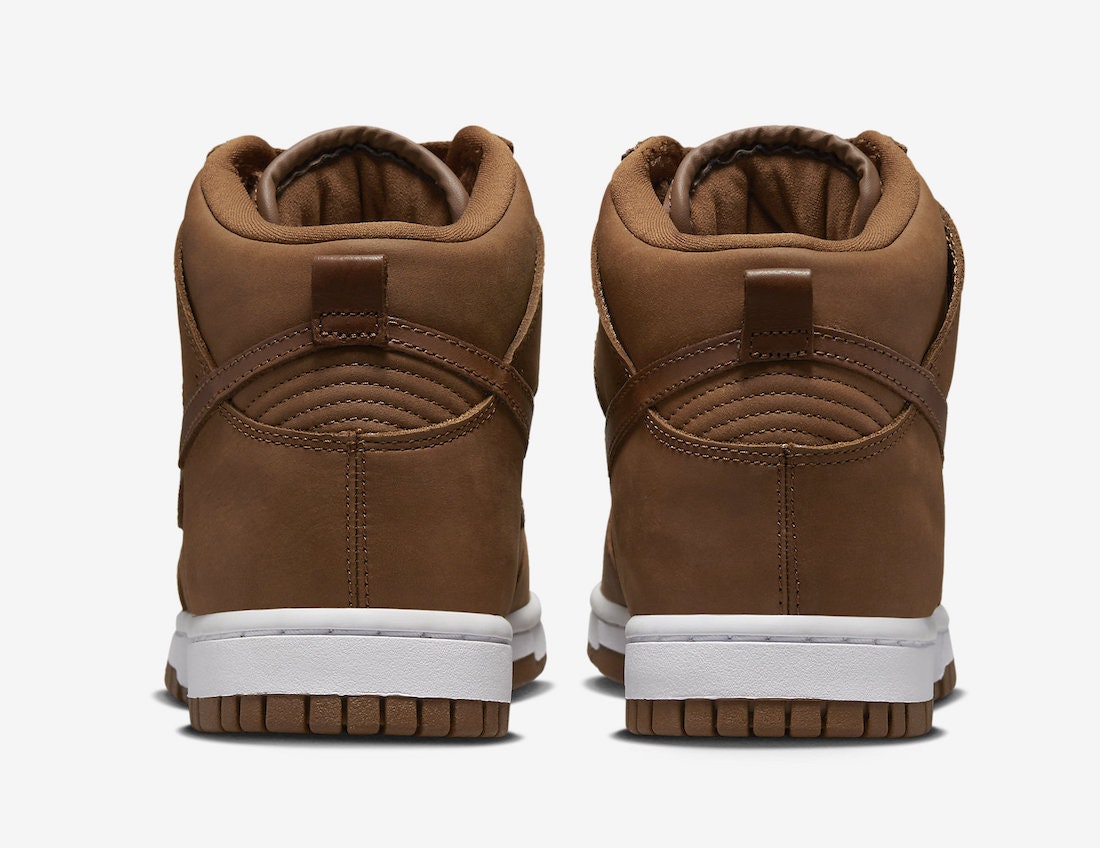 Nike Dunk High "Chocolate"