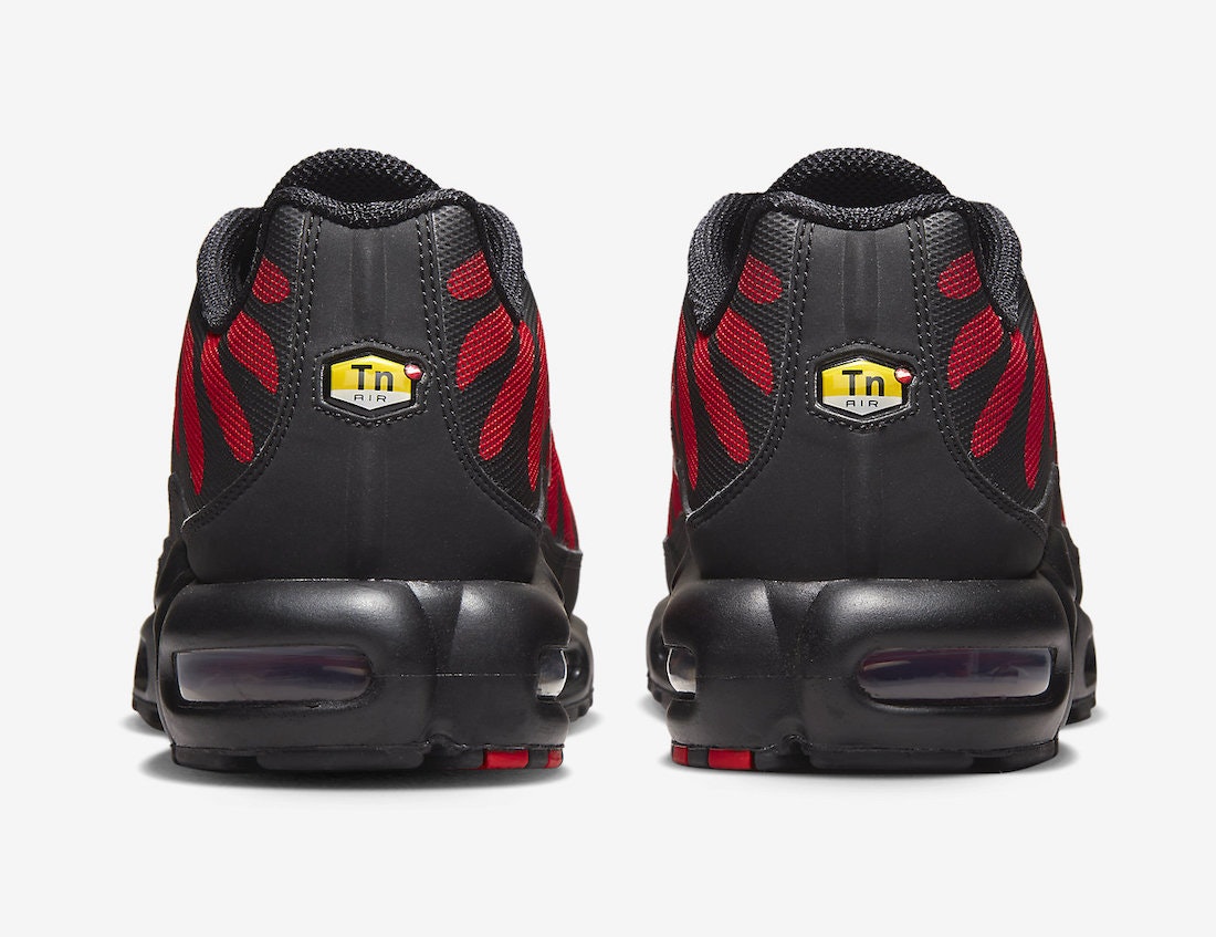 Nike Air Max Plus "Bred Reflective"