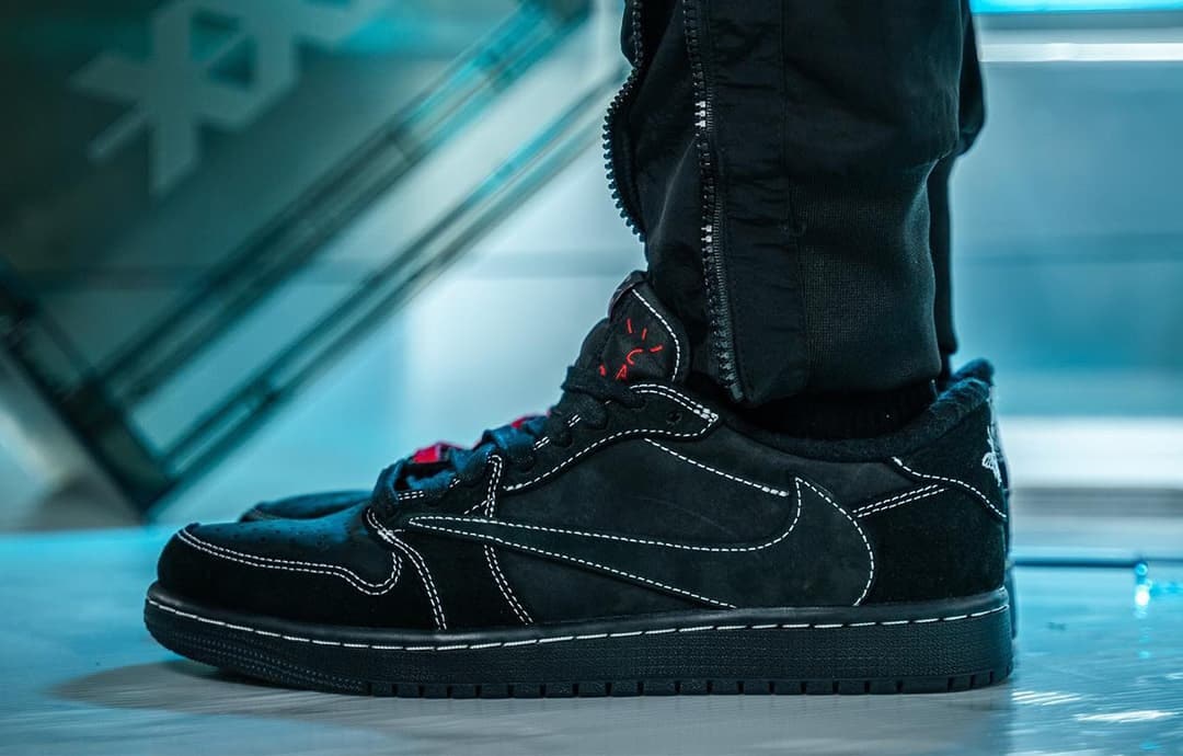 Travis Scott x Air Jordan 1 Low "Black Phantom" kaufen