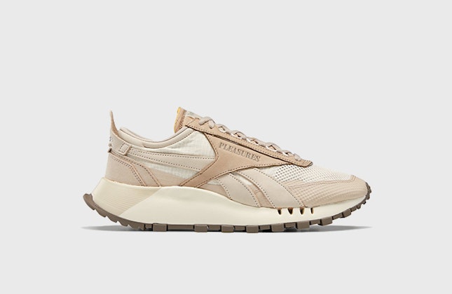 Pleasures x Reebok Classic Leather Legacy "Modern Beige" Pleasures x Reebok Classic Leather Legacy "Modern Beige"