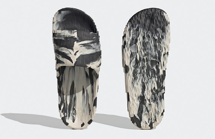 adidas Adilette 22 "MX Carbon"