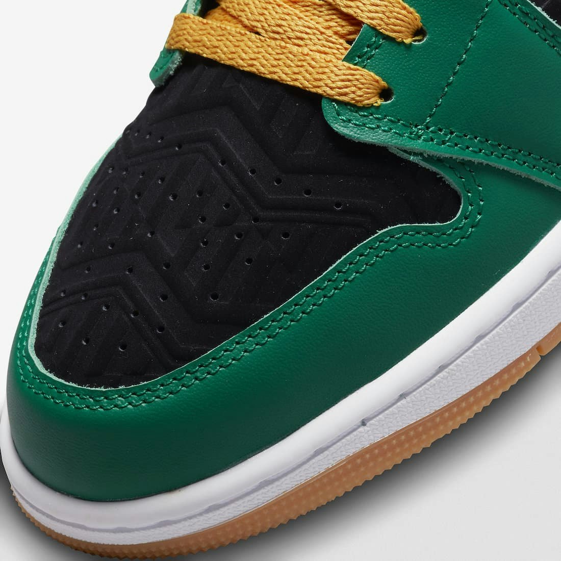 Air Jordan 1 Low "Malachite"