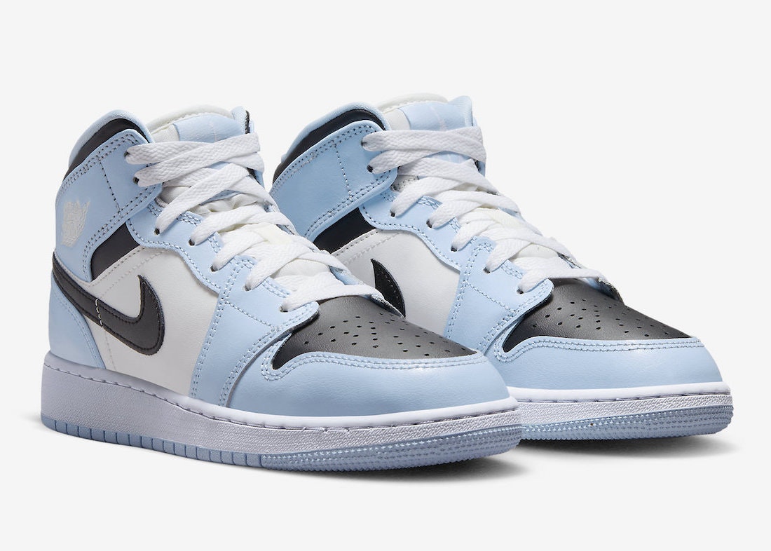 Air Jordan 1 Mid GS "Ice Blue"