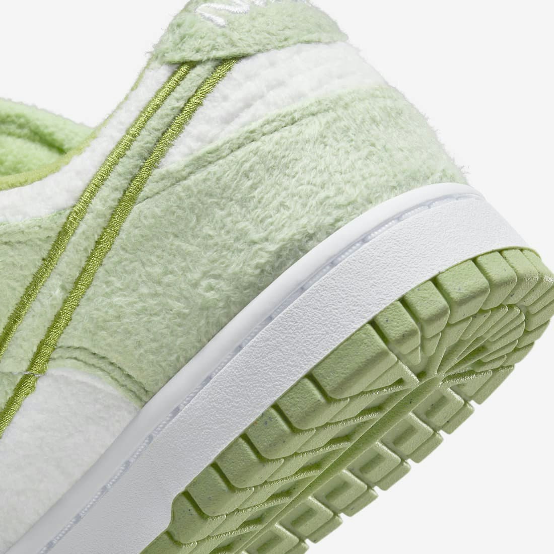 Nike Dunk Low “Fleece” (Green)