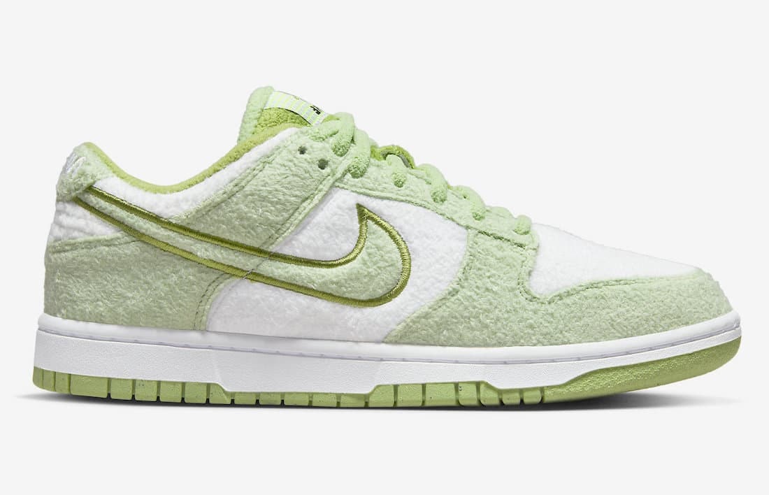 Nike Dunk Low "Fleece" (Green)