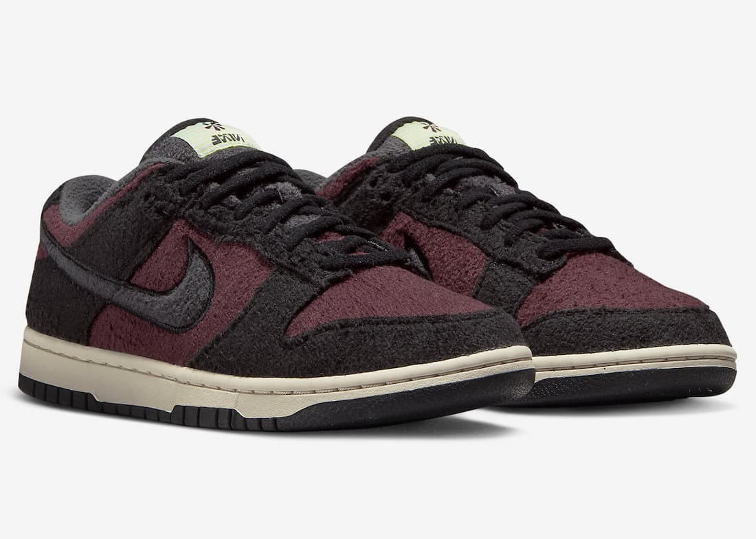 Nike Dunk Low "Fleece" (Red)