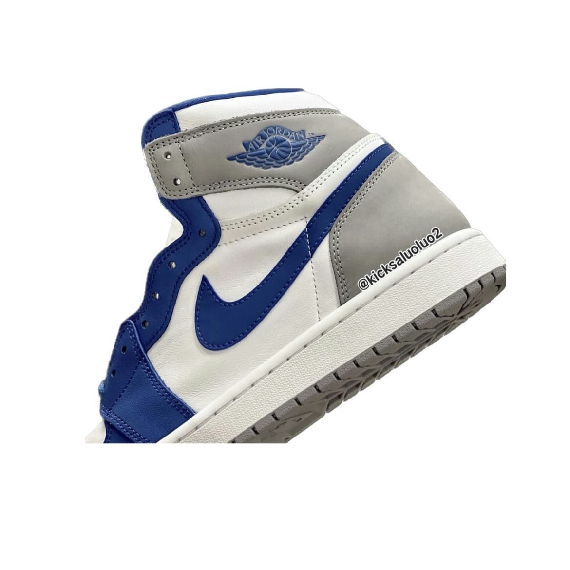 Air Jordan 1 High OG "True Blue"