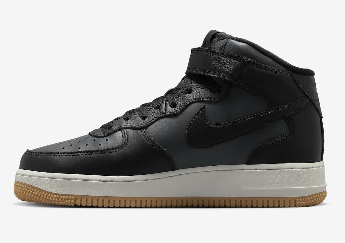 Nike Air Force 1 Mid "Black Gum"