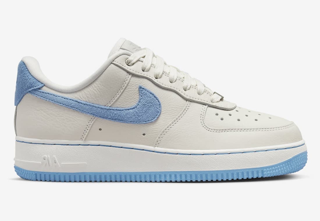 Nike Air Force 1 Low "University Blue"