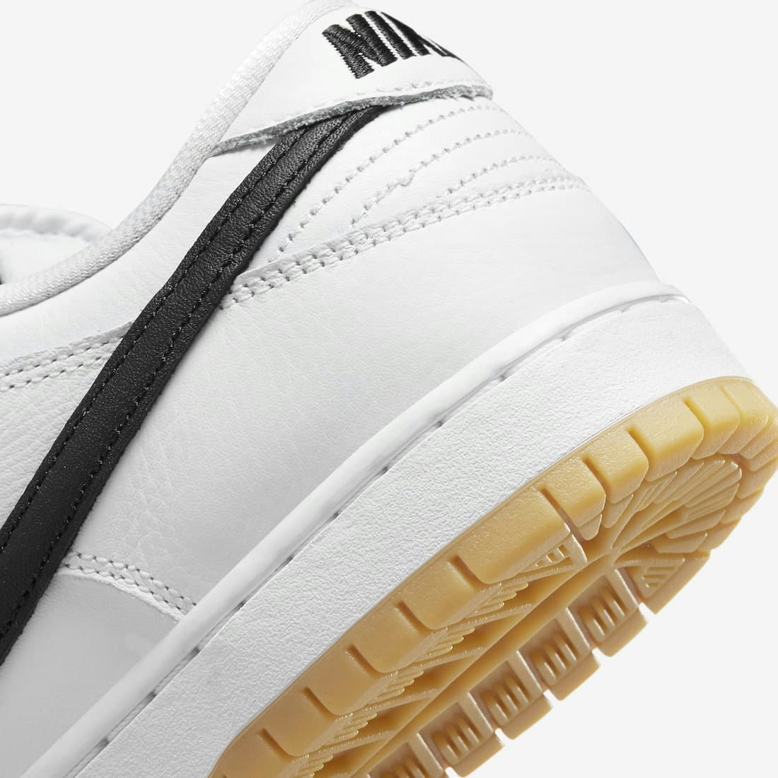 Nike SB Dunk Low "White Gum"