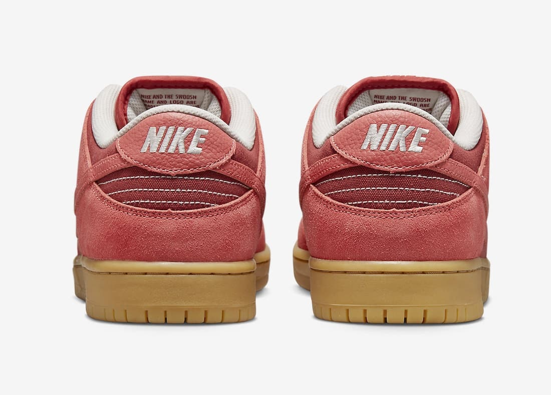 Nike SB Dunk Low "Red Gum"