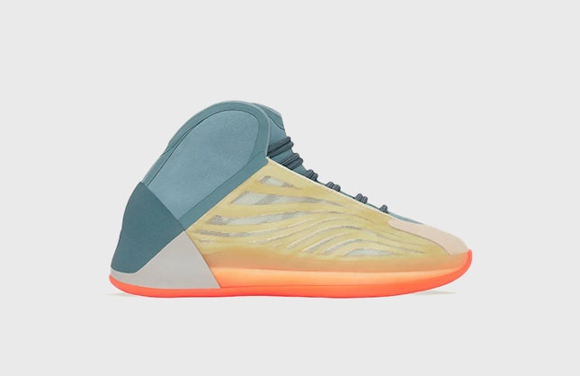 adidas Yeezy Quantum "Hi-Res Coral"