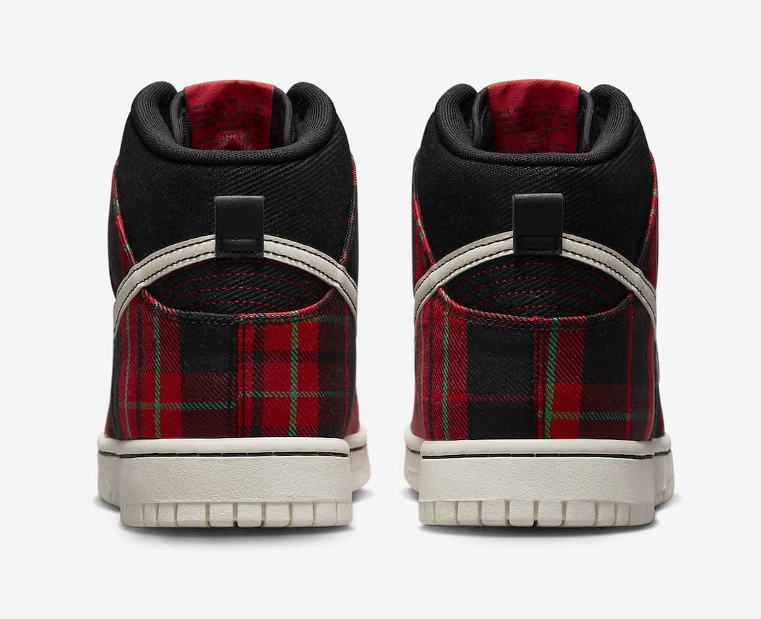 Nike Dunk High "Plaid"