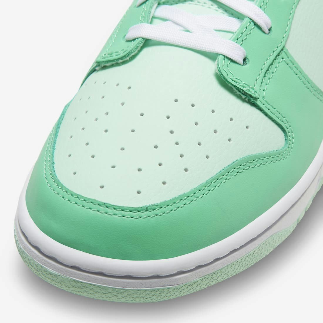 Nike Dunk Low "Mint Foam"